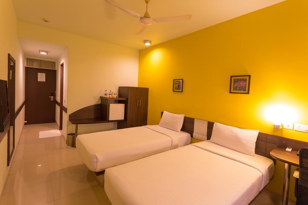 Trivandrum Kazhakuttam Стая снимка