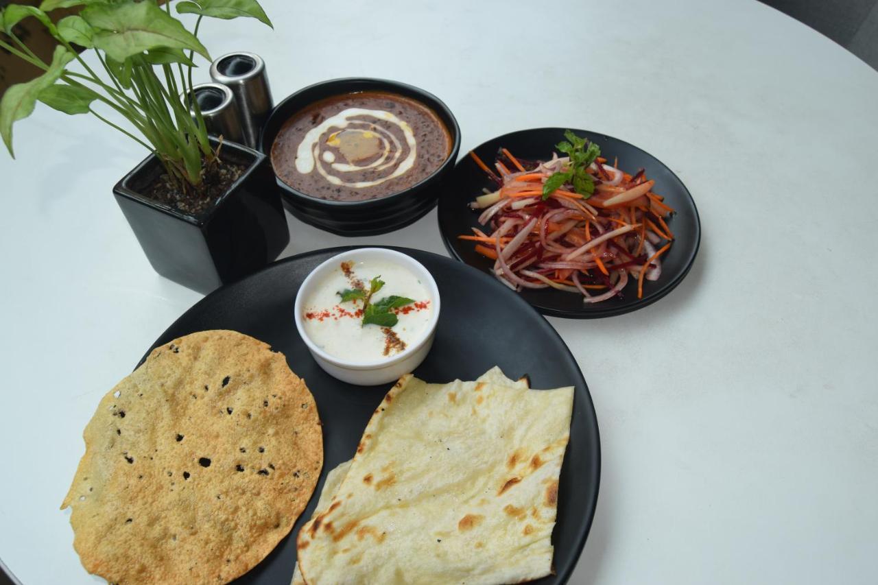 Trivandrum Kazhakuttam Екстериор снимка