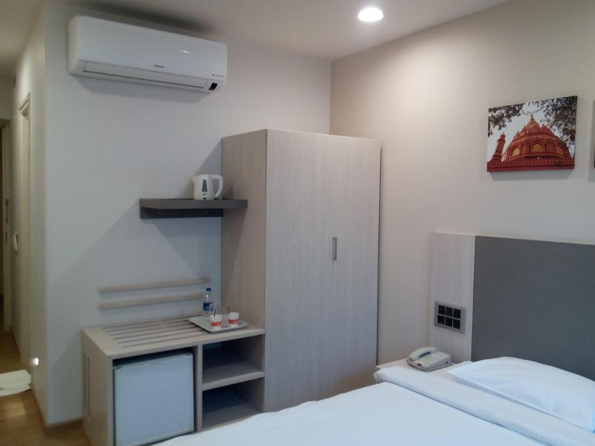 Trivandrum Kazhakuttam Екстериор снимка